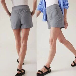 Athleta - Trekkie North Mid Rise Short 533551 | Size 12 | Gray Storm Cloud